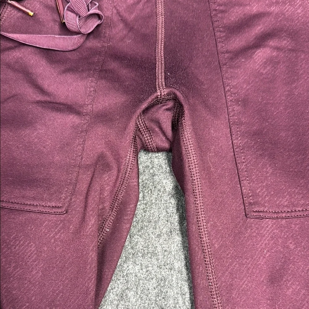 Aerie Purple Leggings with Elastic Waistband and Tapered Fit - Picture 5 of 6